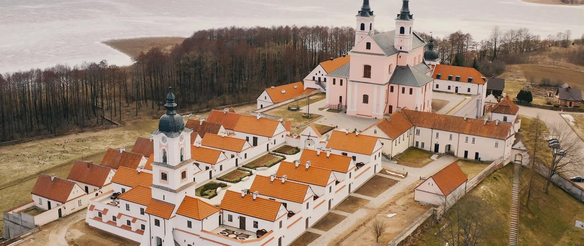 Klasztor Kamedułów w Wigrach